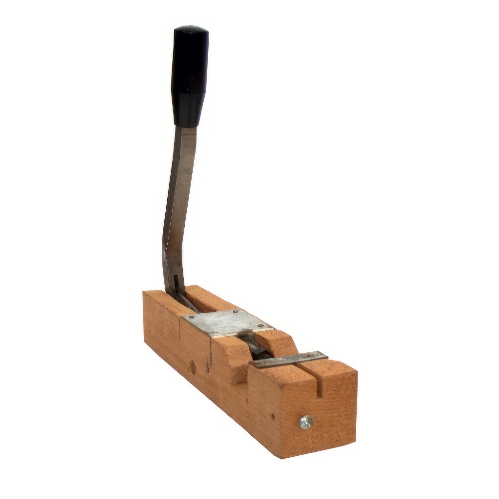 Hole punch